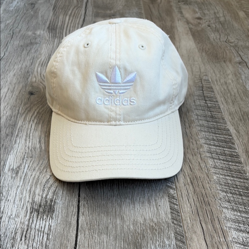NWOT Adidas Women’s Beige Baseball Cap